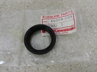 NUEVO 77-80 KAWASAKI KZ1000A 78-80 KZ1000 Z1R 77-79 KZ650C OEM HORQUILLA DELANTERA SELLO DE ACEITE Foto 1 de 2