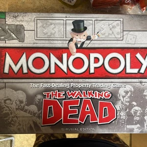 Monopoly The Walking Dead Survival Edition (2014) 100% complete with manual VGC - Picture 1 of 1
