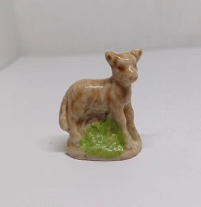 Wade Whimsies Lamb figurine collectible miniature animal ornament baby sheep - Picture 1 of 7