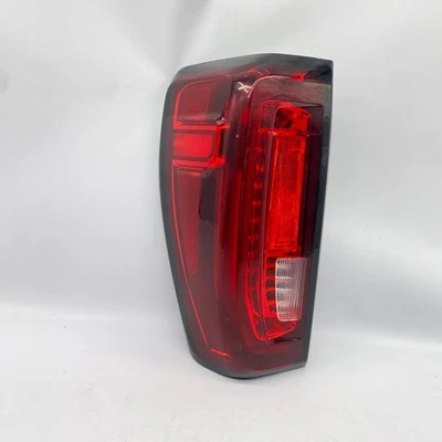 GMC Sierra 1500 2019-2025 luz trasera LED lado izquierdo del conductor OEM 85821142 Foto 1 de 4