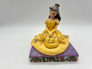 Figura de 3,5" Belle BE KIND Disney Showcase Collection La Bella y la Bestia - Imagen 1 de 6