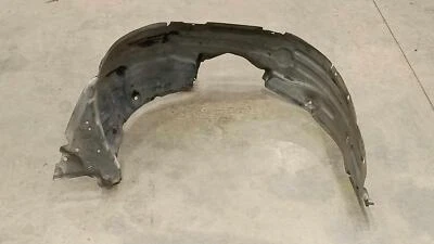 2001 - 2005 年丰田 RAV4 前挡泥板衬里防溅保护右乘客侧原始设备制造商 — 第 1/4 张图片