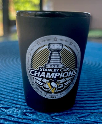 NHL STANLEY CUP CHAMPS 2016 Pittsburgh Penguins Shot Glass - Nuevo Foto 1 de 4