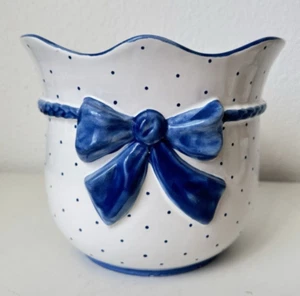 Gmundner Keramik Tupferl blau Mascherl Blumentopf groß GK1987 (2503DE6) 09/25 - Imagen 1 de 6