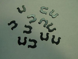 12 (ONE DOZEN) BLACK 480-18 RETAINING CLIPS FOR LIONEL TRUCKS - Picture 1 of 2