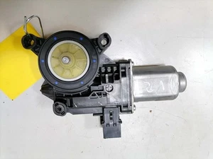 Moteur lève vitre avant droit d'origine Skoda Fabia 2 5J année 2012 - Photo 1/7