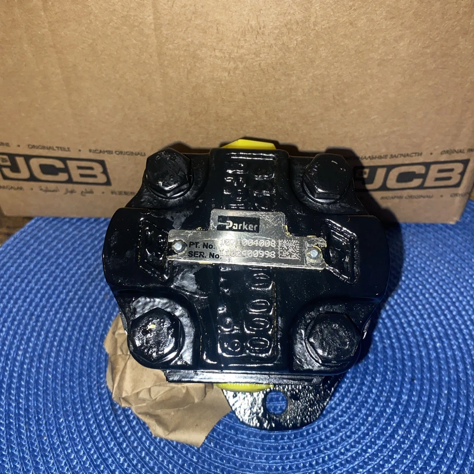 Bomba de engranajes hidráulica - JCB 402/C3534 Foto 1 de 3