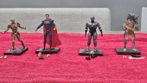 Hiya Toys 1:18 Scale Action Figure . Set Of 4 Figures. - Picture 1 of 23