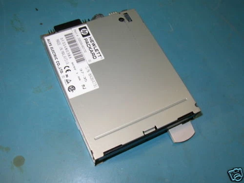 PC Floppy Drive  - HP D2035-60172 *TESTED* - Image 1 of 1