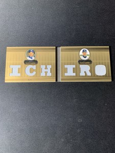 2007 Topps Triple Threads Ichiro Suzuki Game Used Jersey Relic Booklet /9