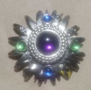 Sonne Sonnenschliff Blume Starburst mehrfarbig Vintage 70er silberfarben Anstecknadel Brosche Anstecker - Bild 1 von 5