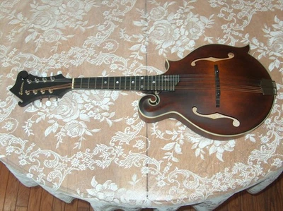 Mandolina Eastman MD315 F estilo abeto y arce Foto 1 de 4