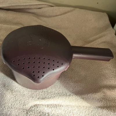 Pampered Chef Microwave Steamer Rice Cooker - Image 1 of 4