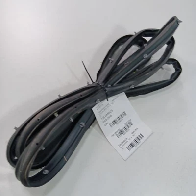 2025 GMC Acadia On Door Seal Rubber Left Driver Rear Back  - Image 1 of 4