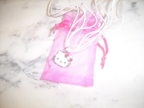 Collana girocollo Coach New York Hello Kitty in corda bianca