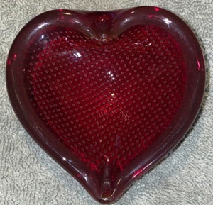 Vtg Red Glass Heart/Berry Murano Bowl/Salt/Ashtray - Bild 1 von 8