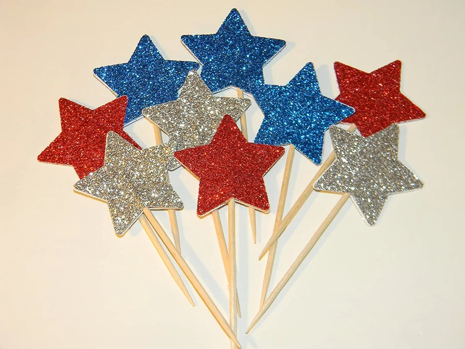 24 toppers de cupcakes rojo, plateado y azul Glitter Star 4 de julio selección de alimentos Foto 1 de 1