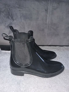 ALDO Black Patent Chelsea Boots (Size 8) - Picture 1 of 7