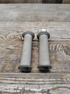 1999 99 99-02 Yamaha YZF-R6 YZFR6 Renthal Handlebar Clip On Grips Throttle Tube - Picture 1 of 10