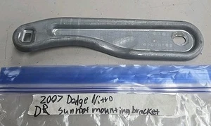 2007 Dodge Nitro Driver Rear Sunroof Mounting Bracket - Picture 1 of 3