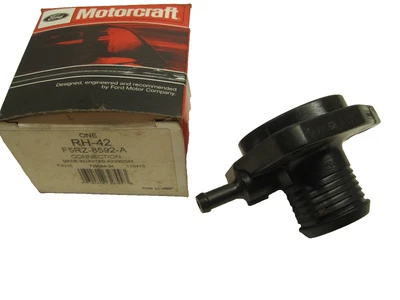 Conexión termostato salida agua FORD F5RZ-8592-A Contour Focus Cougar 2.0L Foto 1 de 3