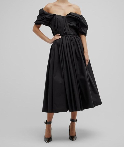 Abito a tracolla nero drappeggiato Alexander McQueen $6592 taglia 40