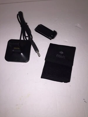 Fitbit Ultra, band, clip, usb cable charger fits Model F003 F004 - Image 1 of 4