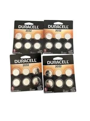 Batería de moneda de litio Duracell 3V CR2032 4 paquetes de 6 baterías por $15 Foto 1 de 4