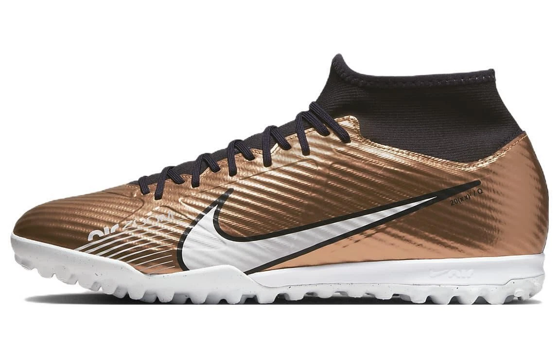 Preços baixos em Nike Zoom Mercurial Superfly 9 Academy TF