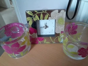 GORGEOUS NEXT FLORAL DESIGN MANTEL CLOCK _ 2 MATCHING TEALIGHT HOLDERS - PERFECT - Picture 1 of 8