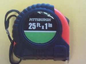 Cinta de 25 pies de alta visibilidad fácil lectura Pittsburgh con hoja duradera - Imagen 1 de 3
