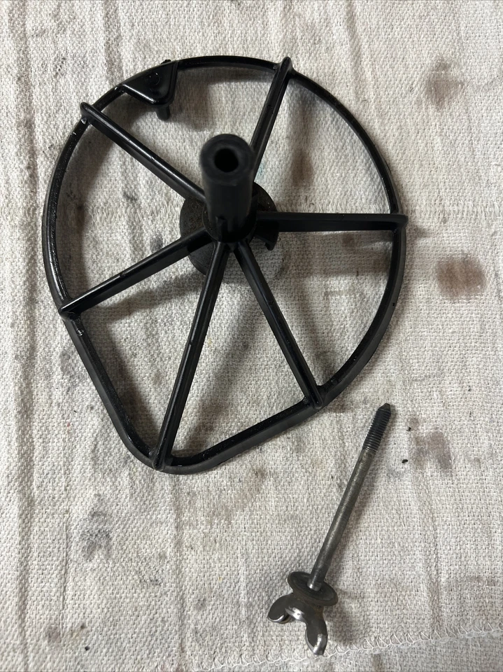 2000 honda cr250r air filter cage and bolt  - Image 1 of 1