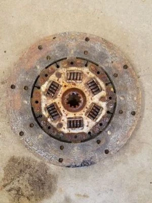 56 PLYMOUTH 1956 Clutch Disc  230 6cyl 9 1/4"  - Image 1 of 4