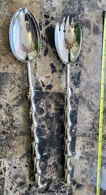 👌CONJUNTO DE GARFO E COLHER ESTILO CABO DE BAMBU BANHADO A PRATA PARA SERVIR SALADA 🥗🥘 - Imagem 1 de 4