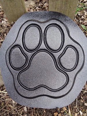 Pata de perro molde de plástico hormigón yeso cemento Pawprint molde 9,5" x 9,5" x 0,75" Foto 1 de 2