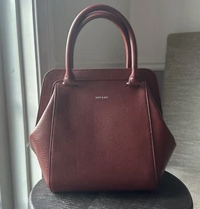 Matt & Nat  Sheenan Vegan Leather Red Structured Doctors Tote Crossbody Bag - Picture 1 of 3