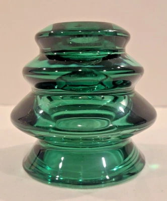 Candelabro cónico con forma de árbol de vidrio verde etiqueta Foto 1 de 4