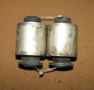 Amortiguador de montaje lateral inferior OEM Yamaha V6 PN 6G5-44555-00-00 compatible con 2000 en adelante Foto 1 de 4