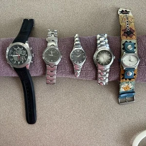 Watches For Parts Or Repair Quicksilver, Kenneth Cole (2), Fossil (2) - Lot Of 4 - Picture 1 of 4