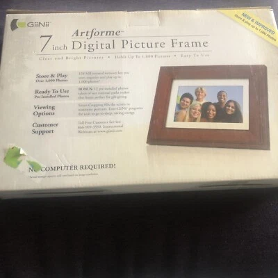 Digital Picture Wood Frame 7-inch Holds 1000 Pictures GiiNii GN-705W - Image 1 of 4
