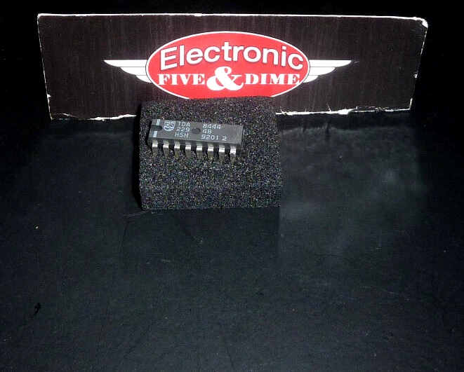 Convertidor D/A PHILIPS ORIGINAL TDA8444, 6 bits Func Bipolar PDIP16 Foto 1 de 1