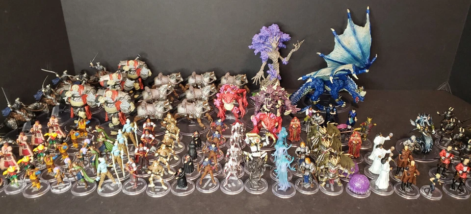 D&D Icons of the Realms: Dragonlance Shadow of the Dragon Queen by Wizkids - image 1 of 4