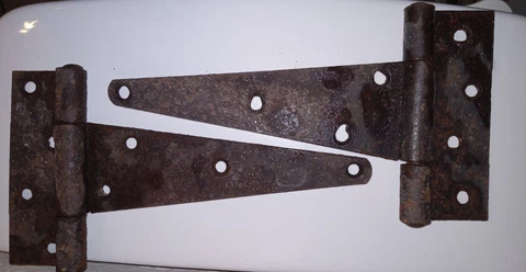 2 VINTAGE RUSTY BARN DOOR HINGES HEAVY Cover