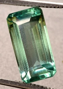19,85 Cts. Piedra preciosa certificada corte esmeralda zafiro verde claro natural - Imagen 1 de 4