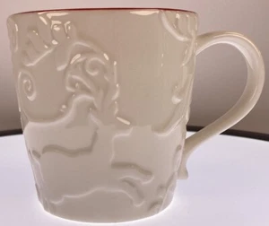 Starbucks 3D Embossed RENTIER 2009 Holiday Mug Limited Edition Weiß Rot - Bild 1 von 10