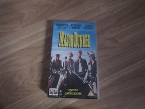VINTAGE MAJOR DUNDEE WESTERN THEMED VHS VIDEO 1965 STARRING CHARLTON HESTON - Picture 1 of 3