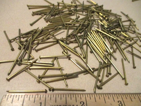 100----VINTAGE 1" X #18, SOLID BRASS BRAD NAILS, ROUND DOME HEAD ESCUTCHEON PINS Cover