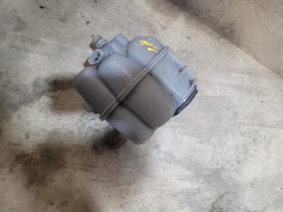 S4 AUDI   2018 Coolant Reservoir 1926236 Foto 1 de 4