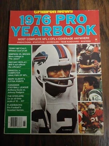 1976 GRIDIRON NEWS PRO FOOTBALL YEARBOOK O.J SIMPSON JOE NAMATH Ken Stabler HTF - Picture 1 of 4