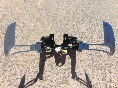 Palancas de cambio de volante Maserati Quattroporte Ghibli M156 14-17 OEM Foto 1 de 4